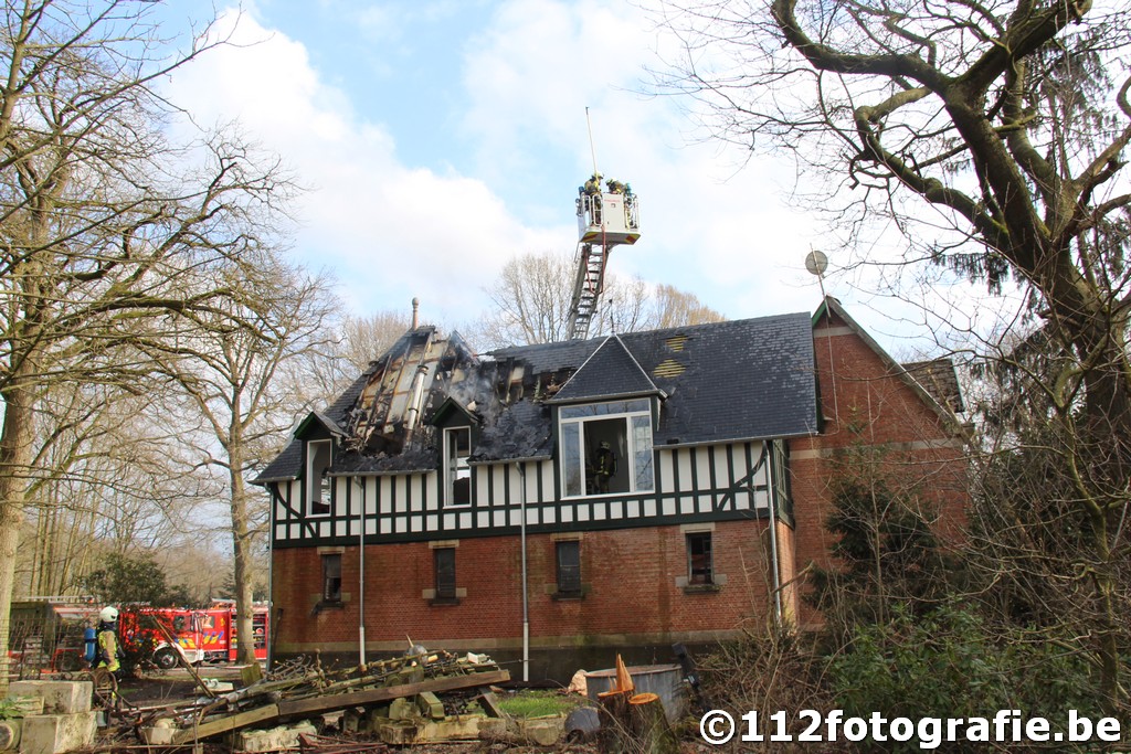 dakbrand in hoeve